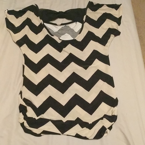 Chevron Blouse T-shirt - Picture 2 of 4